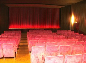  Unser ganzer Stolz: Das Universum - Flair der 50er Jahre! 